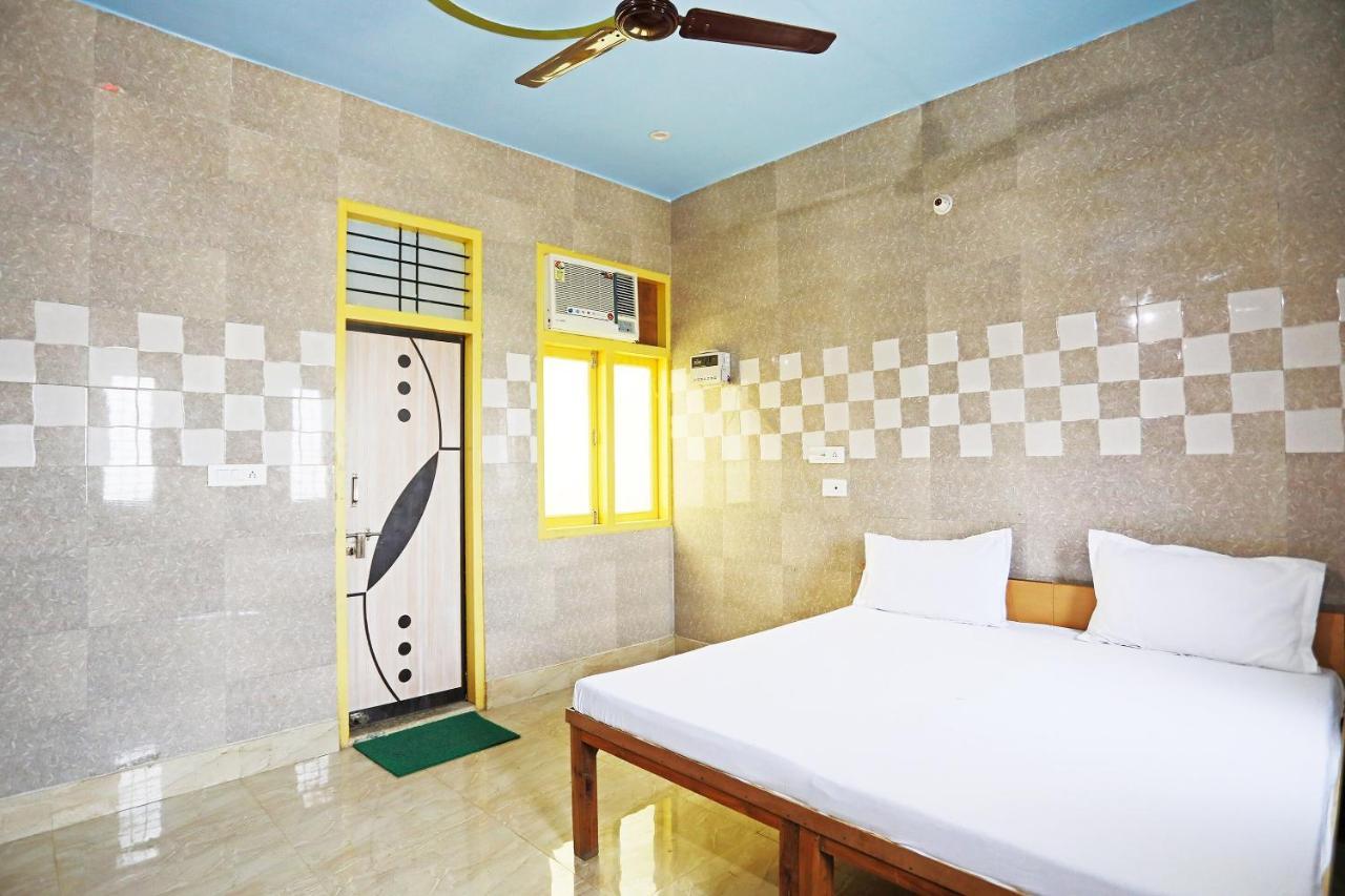 Hotel Oyo 44361 Shri Lajjaram Ashram Vrindāvan Exterior foto